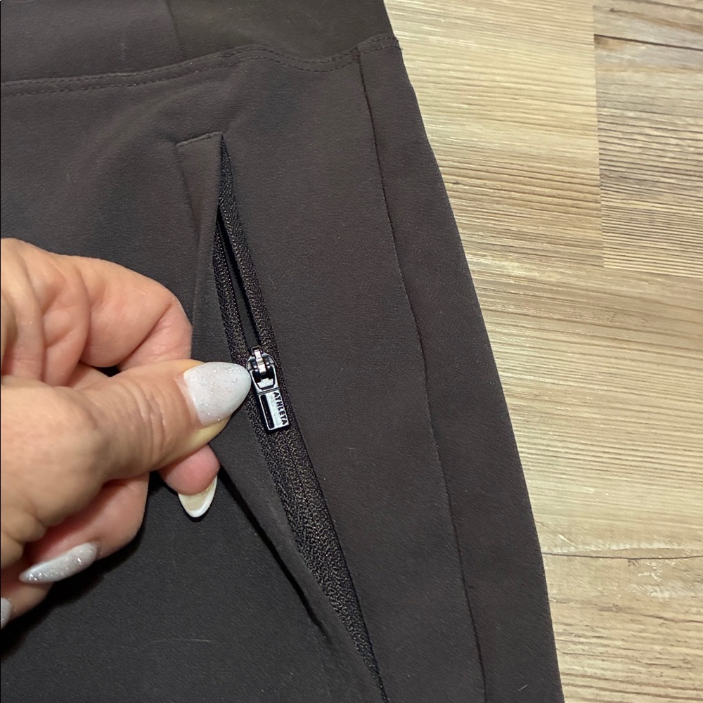 Athleta Brown Straight-Leg Cropped Pants - Picture 4 of 10